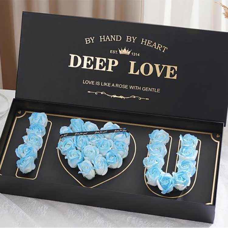 সাবান রোজ হেডস ফ্লাওয়ার বক্স